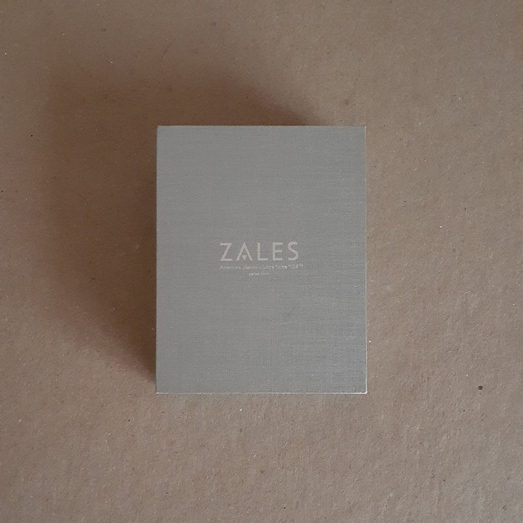 Zales Jewelry Silver Tone Gift Box 20$